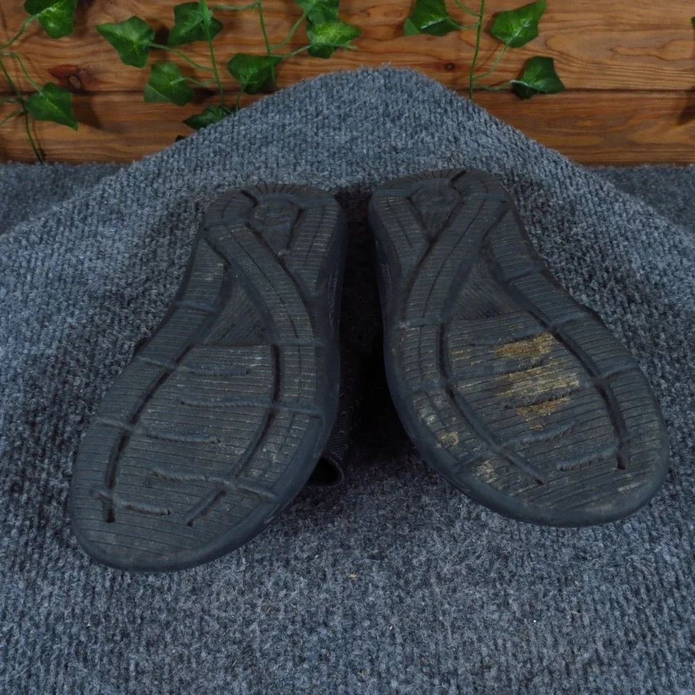 Under Armour‎ Ignite VI Kids Slide Sandals Size 3Y Athletic Sports Pool Black